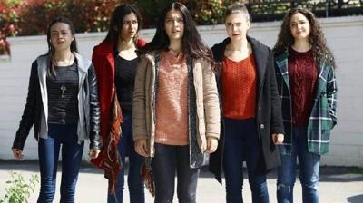 Krgn iekler'in yldzyd: Nil Keser bakn setleri brakp hangi meslei seti!