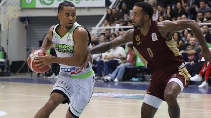 Yukatel Merkezefendi Belediyesi Basket evinde rahat kazand