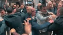 CHP Kocaeli l Kongresi'nde arbede... Gazetecilere saldrdlar