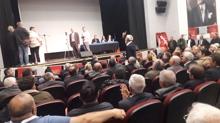 CHP'de kongre depremi: Partililer birbirine girdi