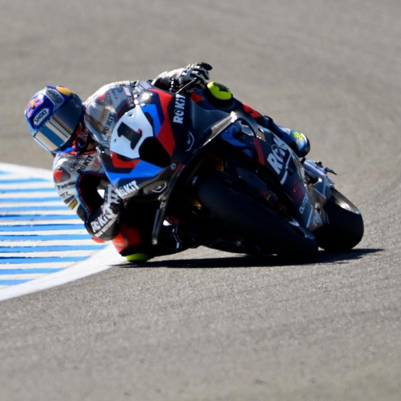 ampiyonluk yarnda skandal hareket! Bulega, Toprak Razgatlolu'nu bilerek dar att