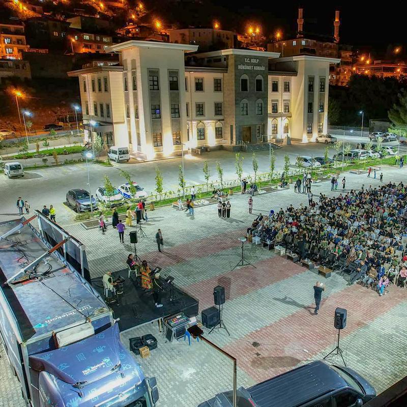 Sinema tr ocuklar beyaz perdeyle buluturdu