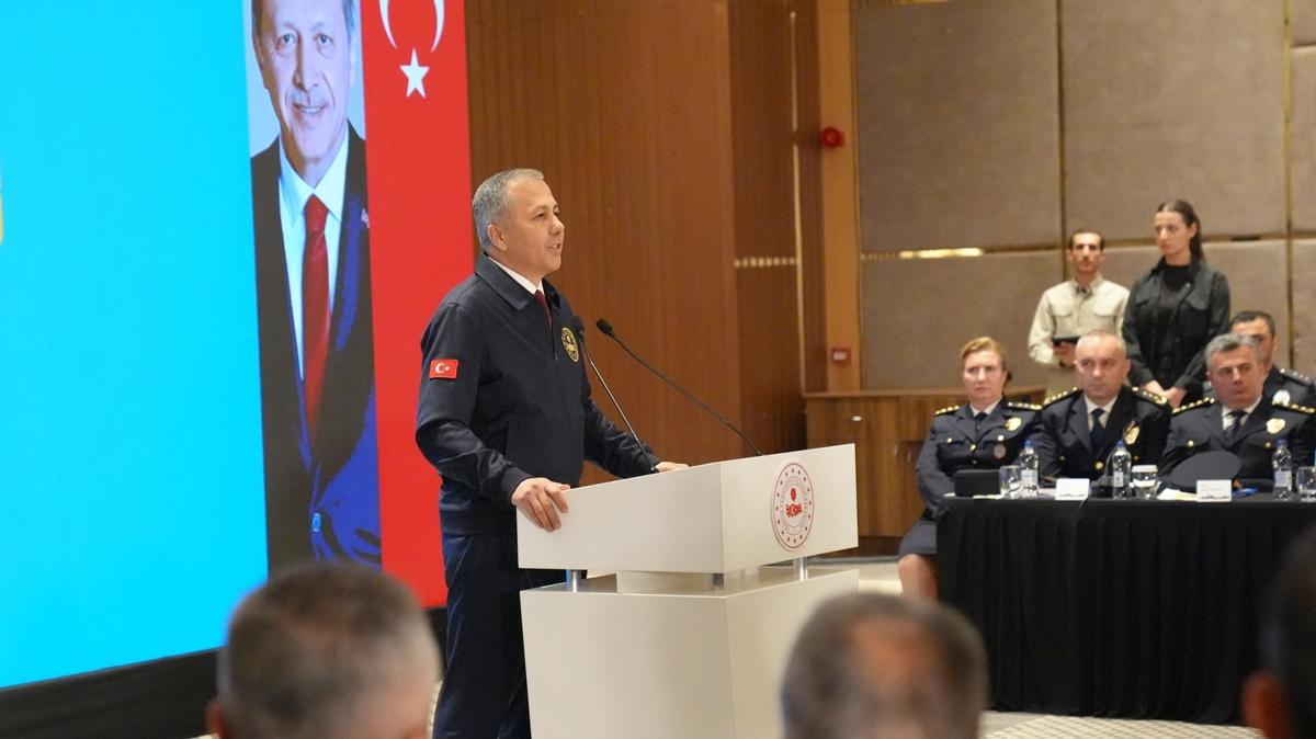 iileri bakan ali yerlikaya trkiyenin huzuru diyarbakr polis fotoraflar resimleri