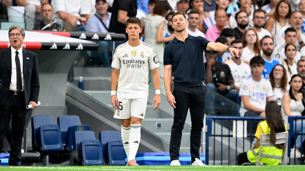 arda gler real madrid xabi alonso fotoraflar resimleri