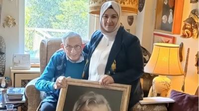 Dzce Valisi Seluk Aslan destek verdi: Ressam Ayegl Nacar'dan Haldun Dormen'e anlaml hediye!