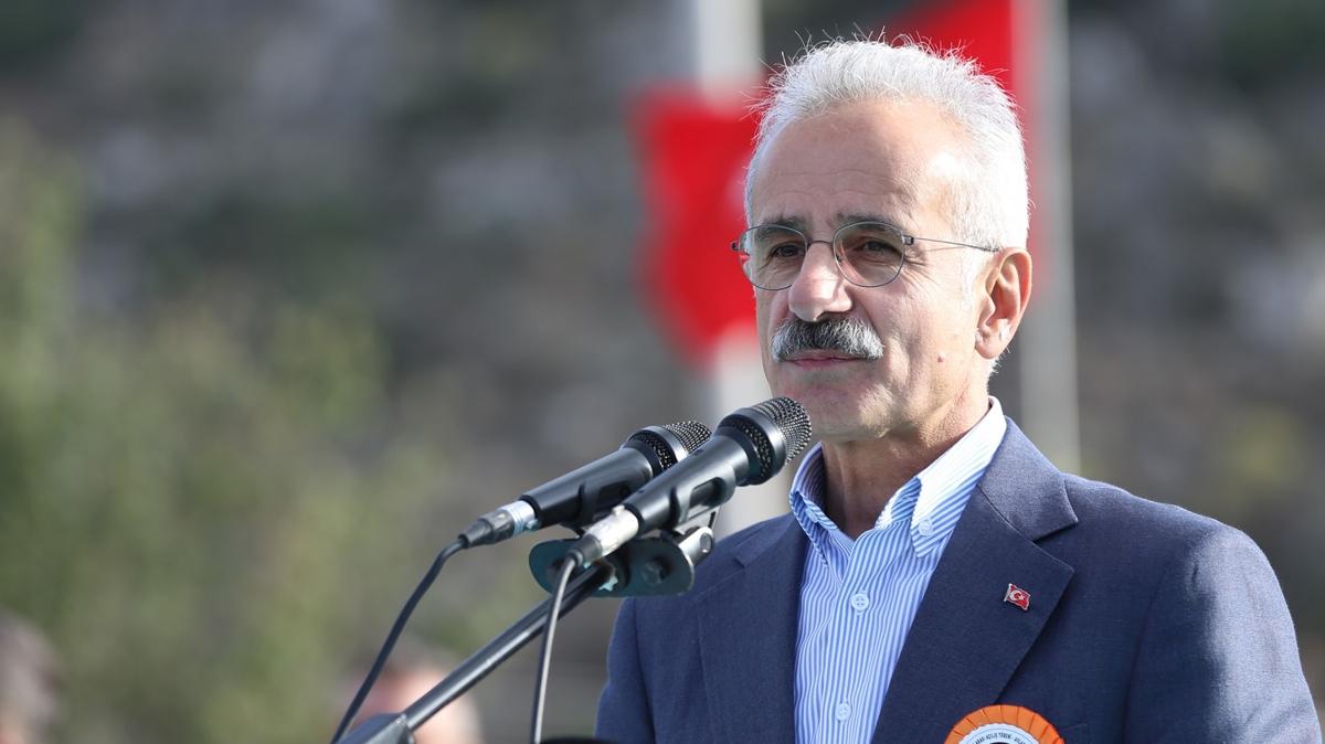Ulatrma ve Altyap Bakan Abdulkadir Uralolu Bakan Uralolu demir yolu fotoraflar resimleri