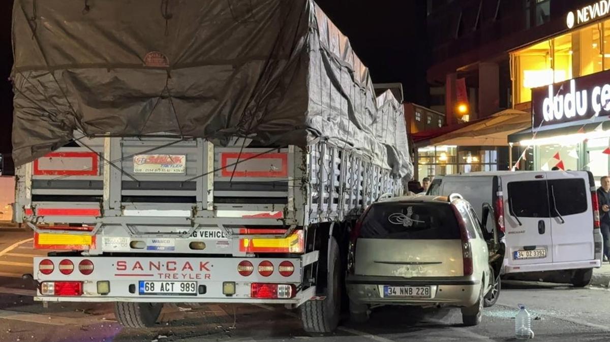 Sultangazi Trafik Kazas Tr fotoraflar resimleri