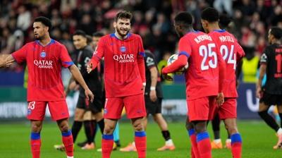 2 krmz kart, 9 gol ve kazanan Paris Saint-Germain