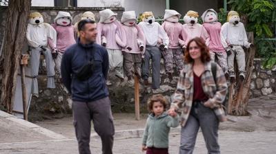 Korkuluklaryla nl Barbaros, 