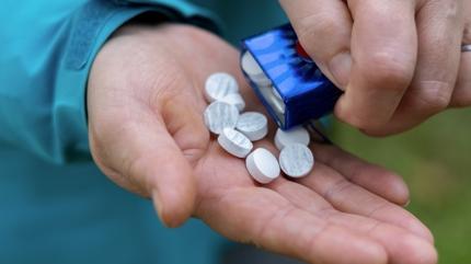 Bu eker atei dryor! Halsizliin ilac aspirin gibi