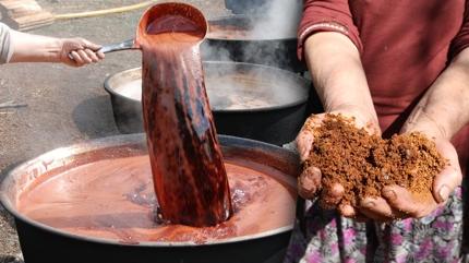Mersin'de hasad balad: Doal ksrk ilac! Kaynatp iin, boaz enfeksiyonu temizliyor
