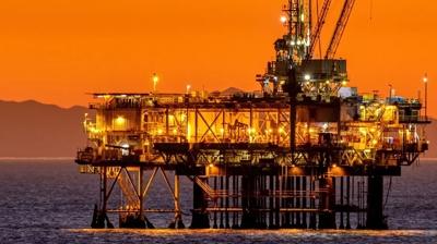 lke resmen petrole doyacak: 100 milyon tonluk keif