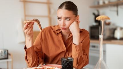 Depresyon ve kaygnn nedeni besinler! Deneylendi 63 gn boyunca