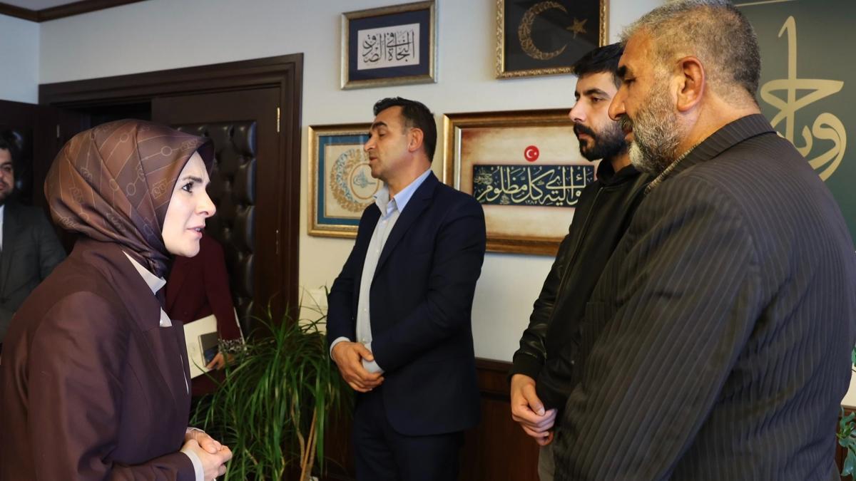 Mahinur Gkta Rojin Kabaiin aile fotoraflar resimleri