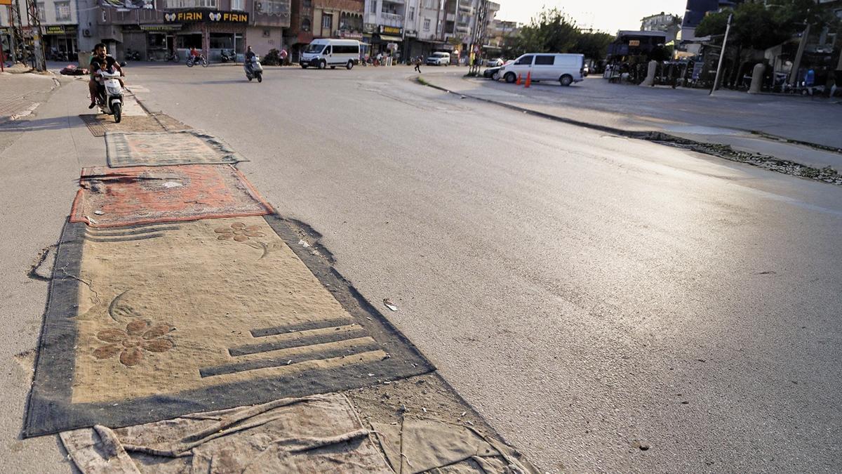 bozuk yollar vatanda tepkisi hal serme eylemi fotoraflar resimleri