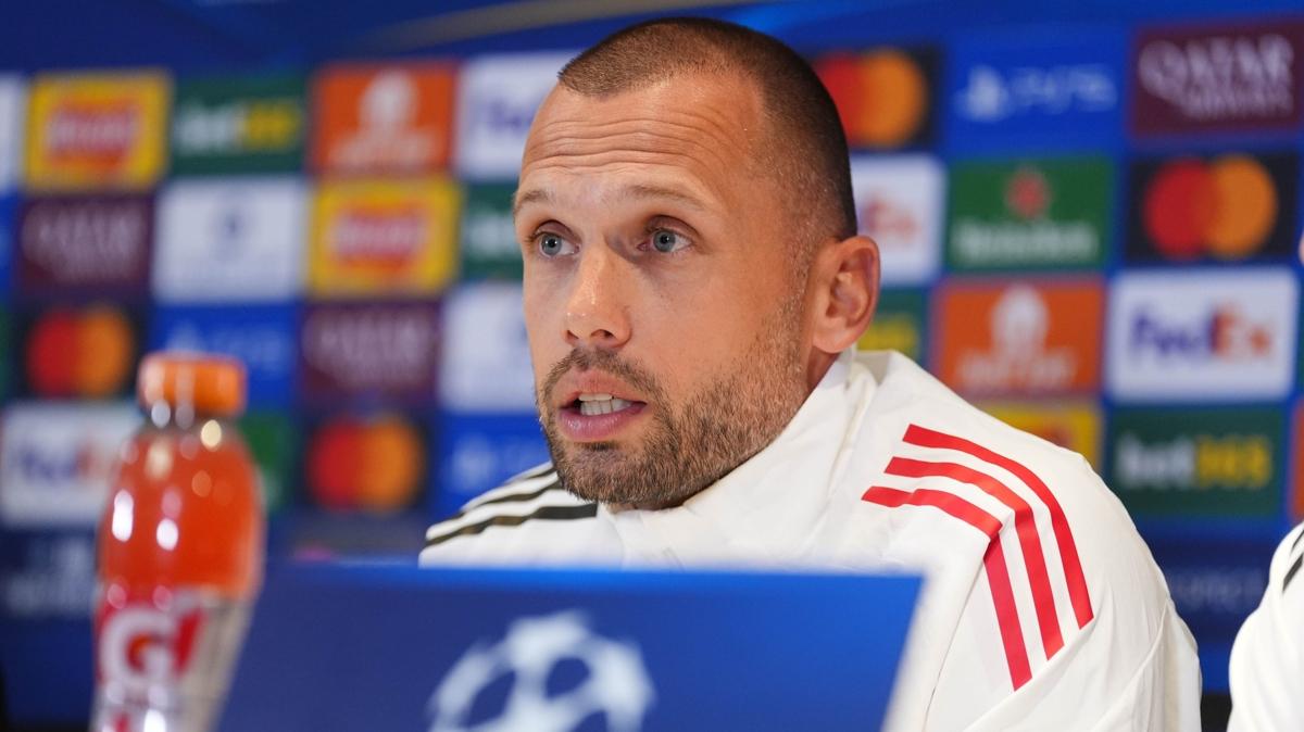 john heitinga ajax galatasaray ampiyonlar ligi fotoraflar resimleri