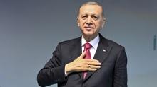 Bakan Erdoan Krfez turunu tamamlad:  3 lkeyle 24 anlama imzaland