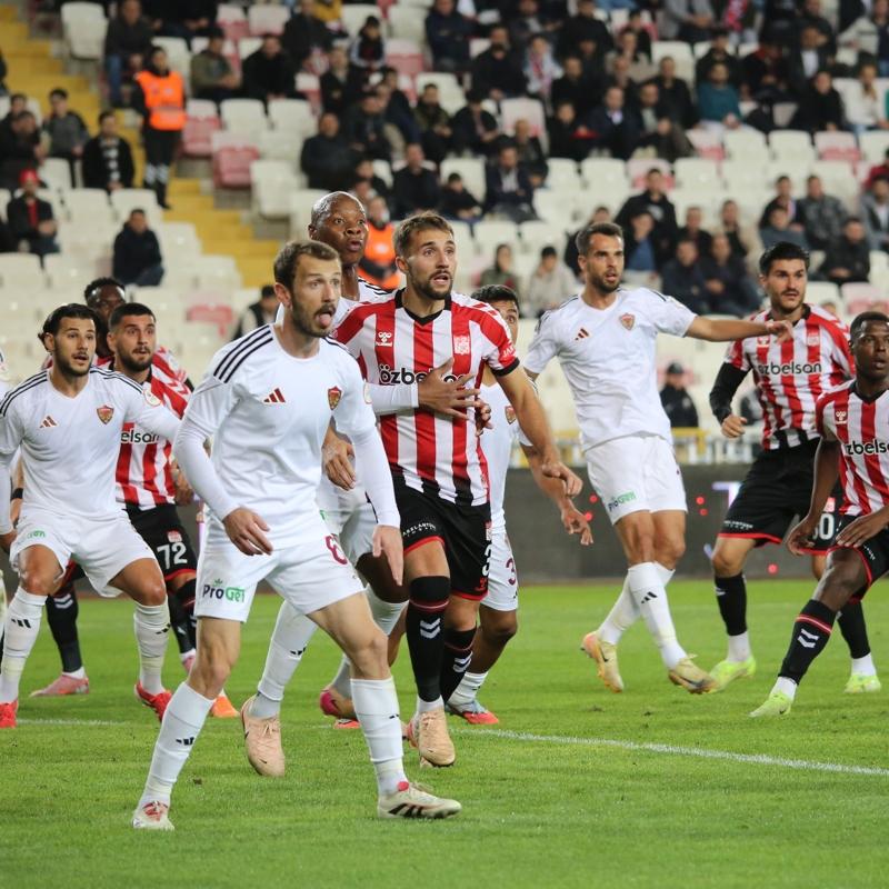 Sivasspor, evinde Hatayspor'a di geiremedi