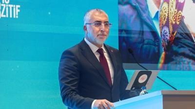 Bakan Ikhan: Kaytl istihdama ynelik almalar hassasiyetle yrtmeye devam edeceiz