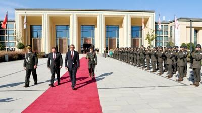 Tufan Erhrman yemin etti