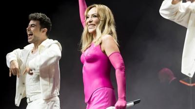 Ziynet Sali'den sahnede iddial k: Madonna grse kskanr!