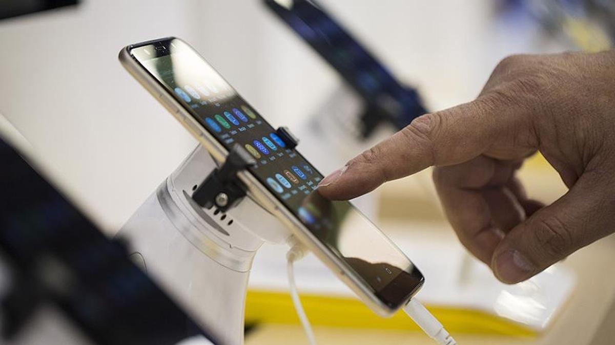 cep telefonu sigara TV fotoraflar resimleri