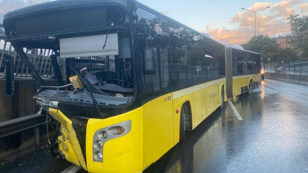  IETT otobs  alkoll src Kadky kaza fotoraflar resimleri