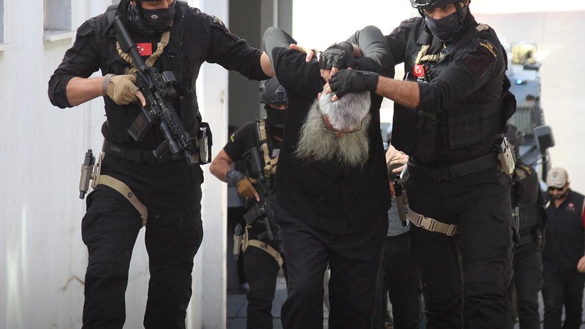 dea yalnz kurt dergi fotoraflar resimleri