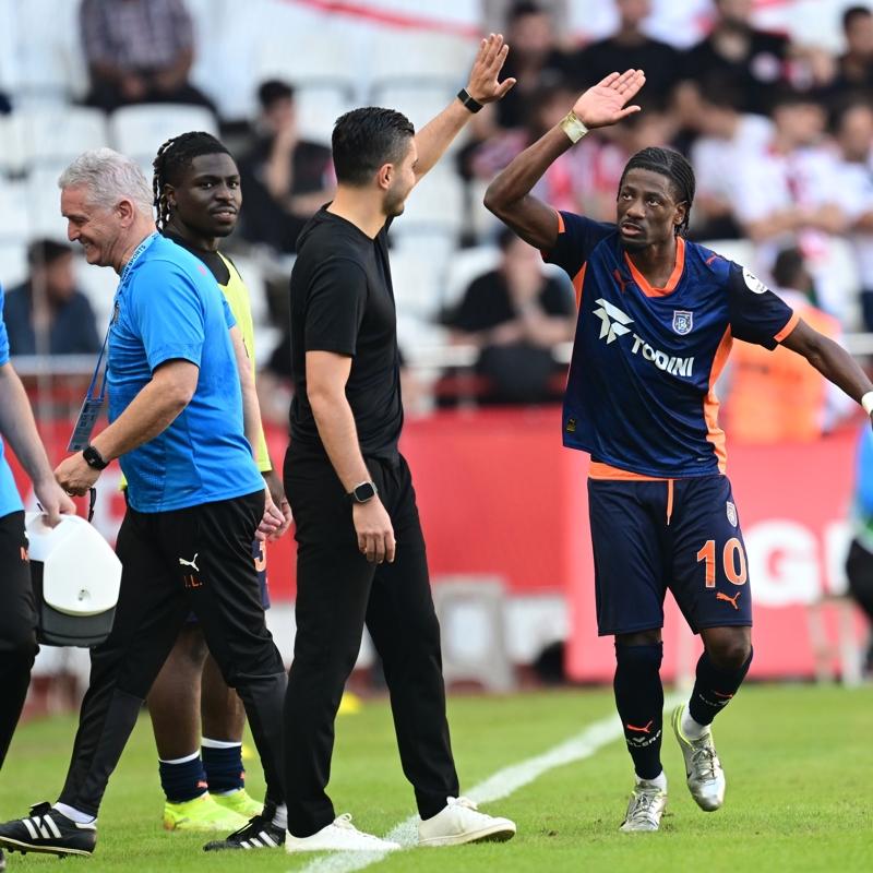 Baakehir, Antalya deplasmannda 4 golle galip