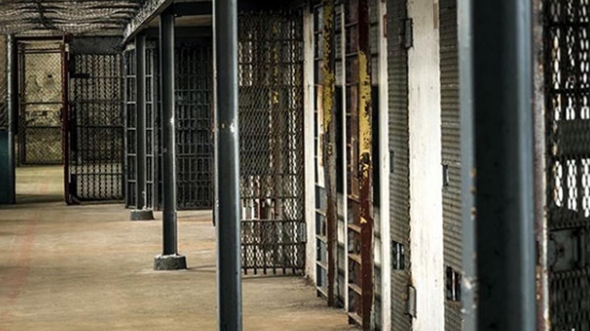 Filistinli kadnlar  srail cezaevleri  Filistinli kadn mahkumlar fotoraflar resimleri