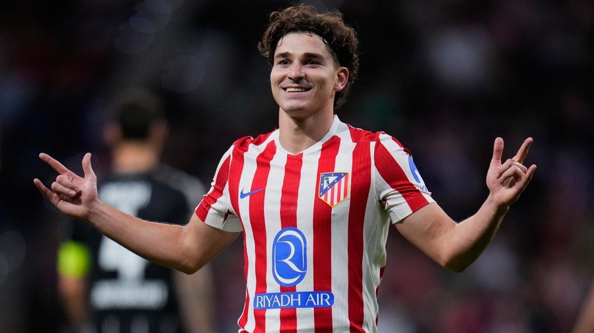 julian alvarez diego simeone atletico madrid fotoraflar resimleri