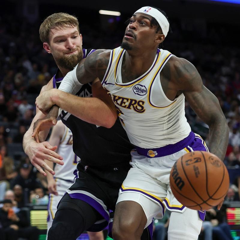 Los Angeles Lakers, Sacramento Kings'i yendi