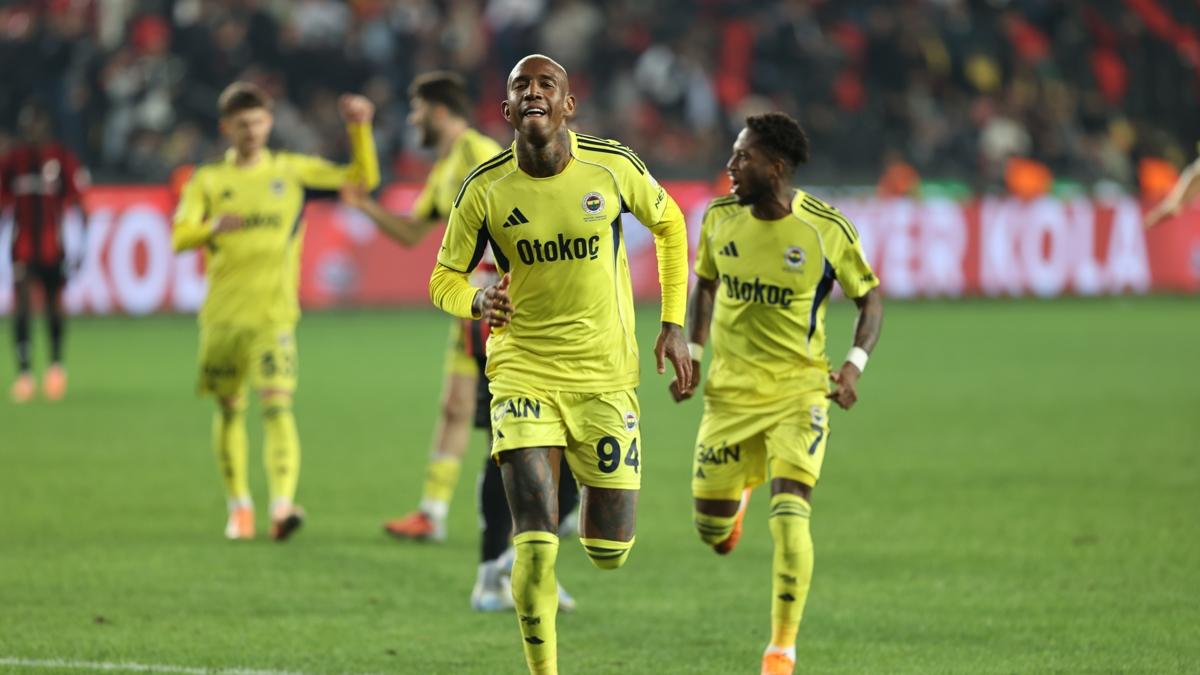 Anderson Talisca Fenerbahe Gaziantep FK fotoraflar resimleri