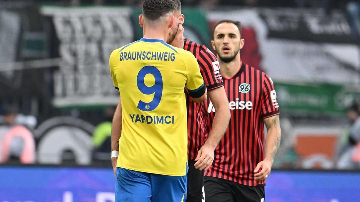 Erencan Yardmc Eintracht Braunschweig 3 ma cezas fotoraflar resimleri