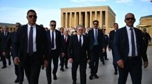 Starmer Antkabir'de... zel Defteri imzalad: birliimiz byyecek