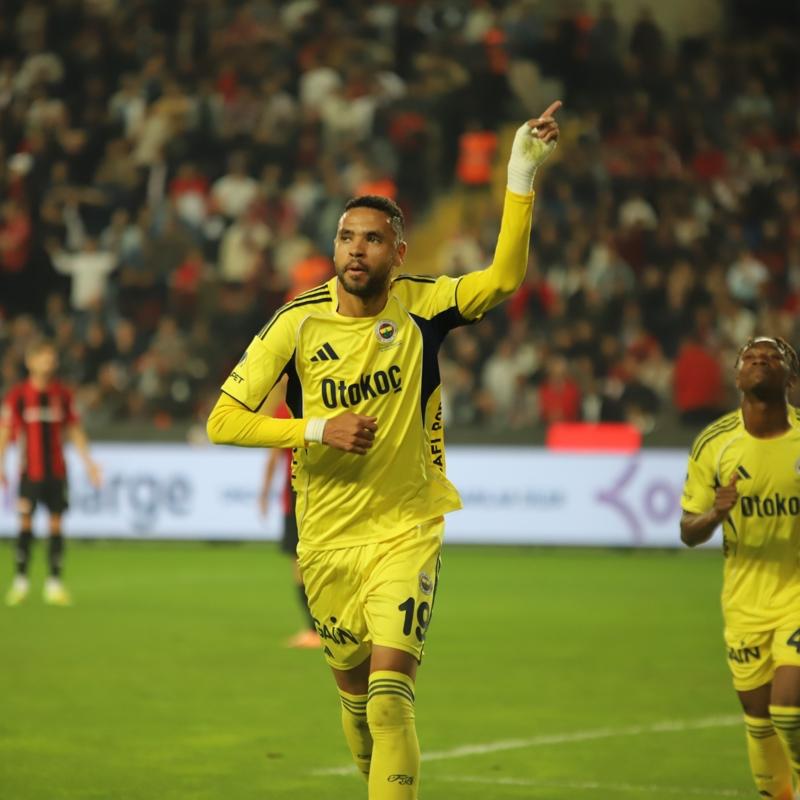 Youssef En-Nesyri gol orucunu bozdu!