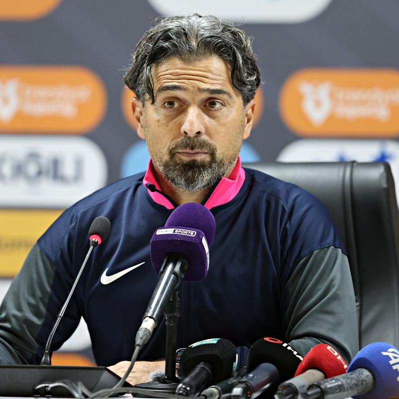 �lhan Palut: Daha �ok �retmeliydik