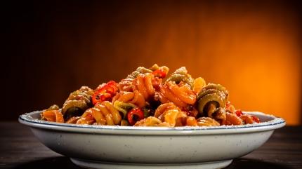 talyan eflerin zel makarna tarifi: Pf noktas domatesler suyunu ekmeli