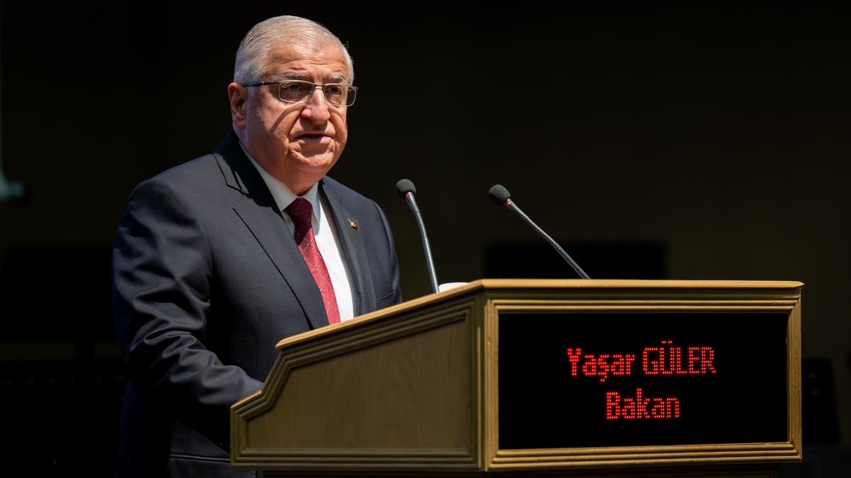 Milli Savunma Bakan Yaar Gler BMC Ankara Tank fotoraflar resimleri