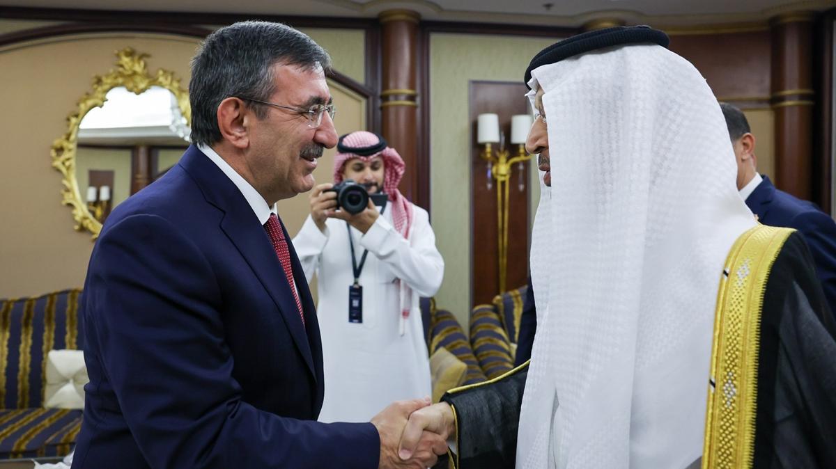 Cevdet Ylmaz Suudi Arabistan Yatrm Bakan fotoraflar resimleri