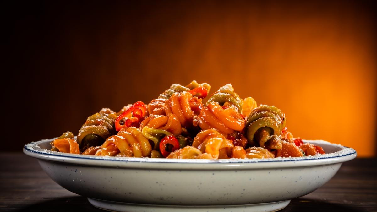 domatesli makarna tarif italyan  fotoraflar resimleri