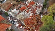 6.1'lik deprem sonras enkaz havadan grntlendi