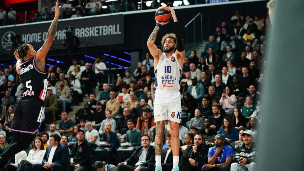 Anadolu Efes  EuroLeague  galibiyet fotoraflar resimleri