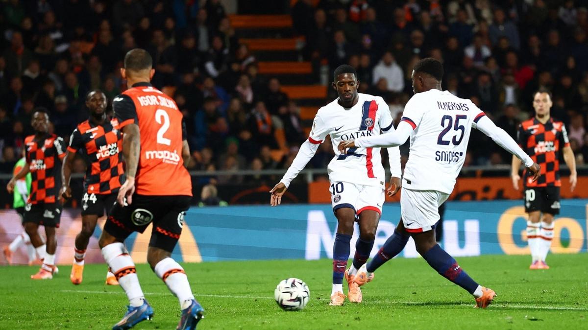 Paris Saint-Germain Ligue 1 Lorient fotoraflar resimleri