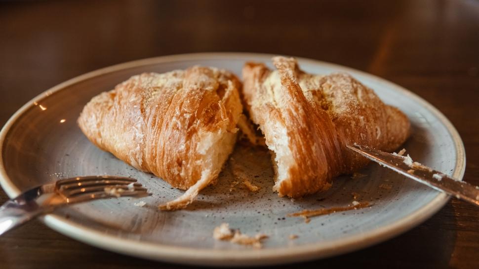 Efsane kruvasan tarifi! 5 ad�mda m�kemmel hamur i�i