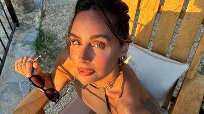 Hepsi Yasemin gnln Beikta'n eski futbolcusuna kaptrd! Ak bombas patlad