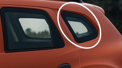 Meğer arabadaki küçük cam buna yarıyormuş! Kimsenin aklına gelmezdi...