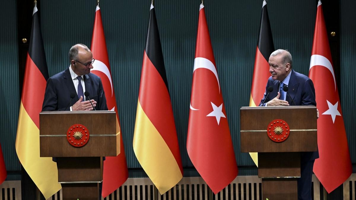 Trkiye-Almanya ilikileri Erdoan-Merz grmesi iletiim bakan Duran fotoraflar resimleri