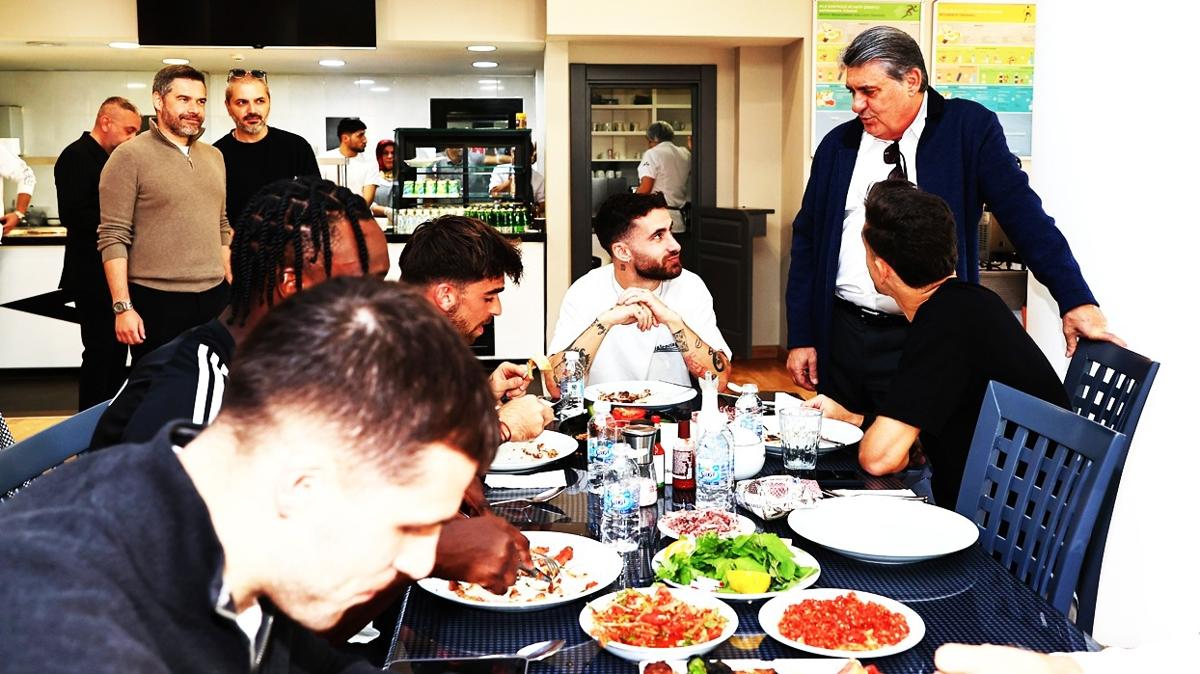 beikta serdal adal yemek fotoraflar resimleri