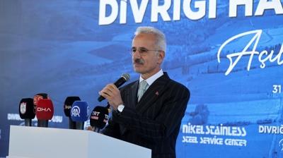 Bakan Uralolu: Gkyznde snr tanmayan bir Trkiye ina ettik